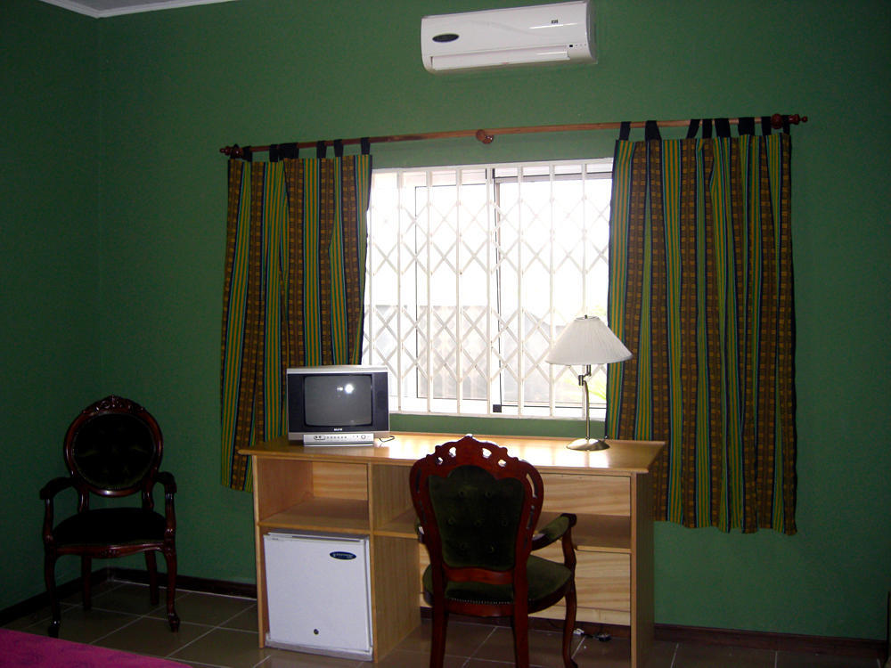 Jamaica Inn Guest House Botianaw Kamer foto