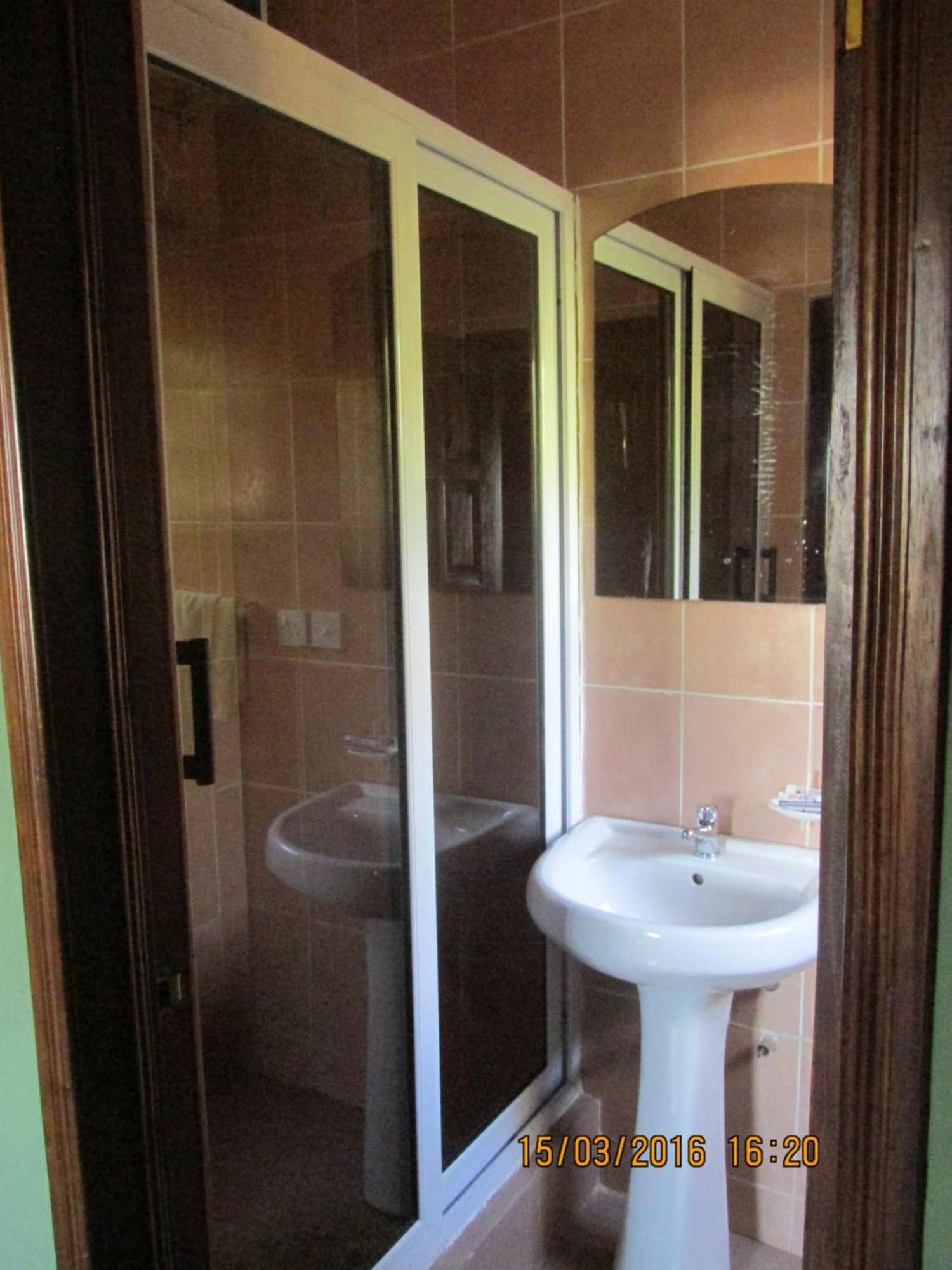 Jamaica Inn Guest House Botianaw Buitenkant foto